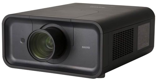 Sanyo PLC-XP200L Beamer / Projektor 7000 ANSI - Tagesmietpreis